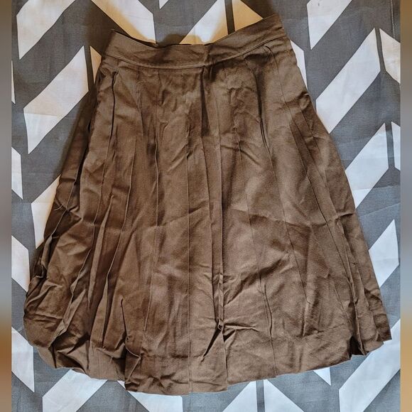 Di Benedetto size 6 womens brown pleated lined skirt - Picture 1 of 6